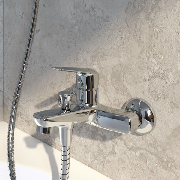 Смеситель IDDIS TORR TORSB00i02WA для ванны и душа  Смеситель IDDIS TORR TORSB00i02WA для ванны и душа